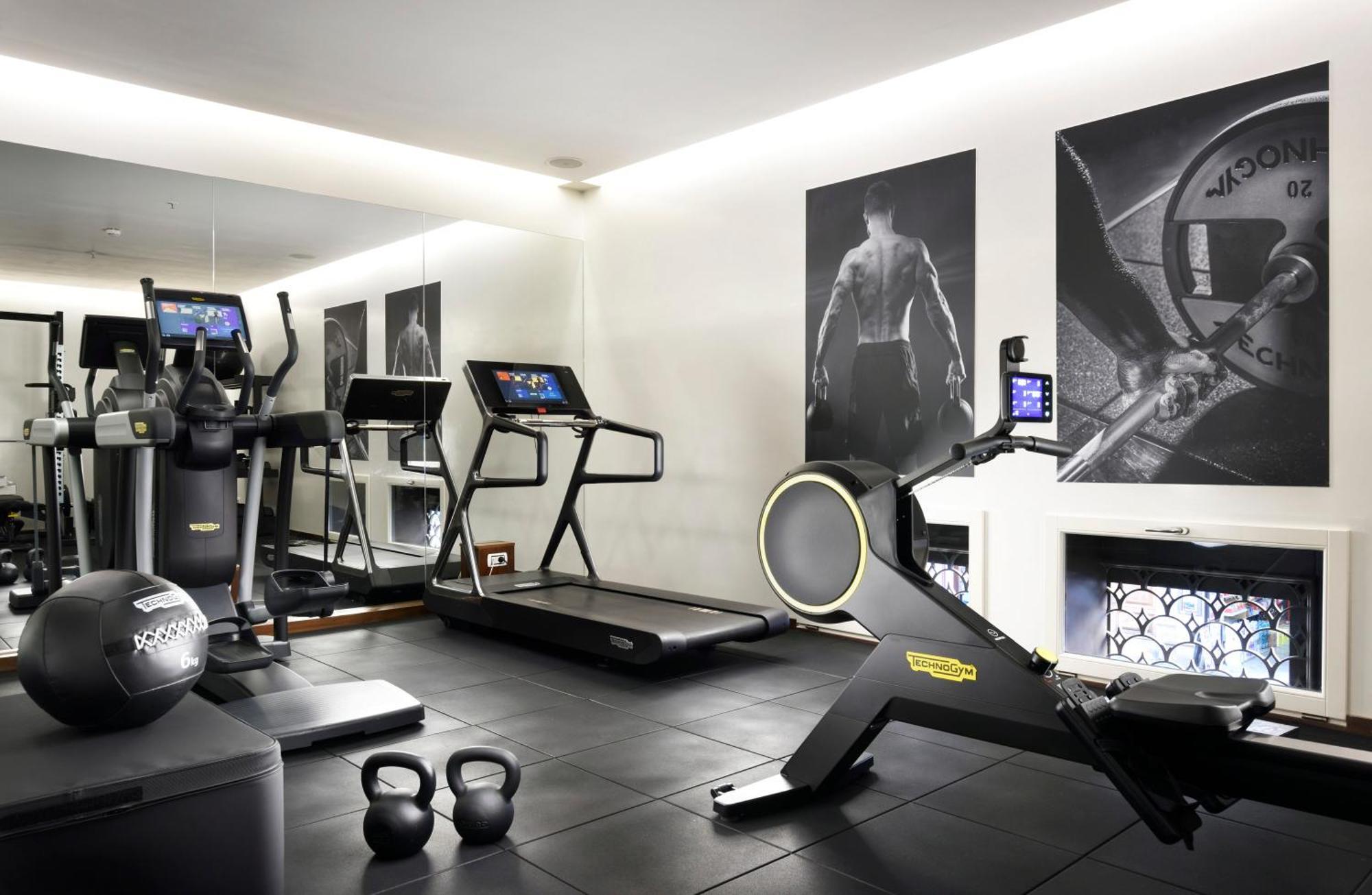 Palazzo Montemartini Rome, A Radisson Collection Hotel ภายนอก รูปภาพ The gym at The Ivy Collection