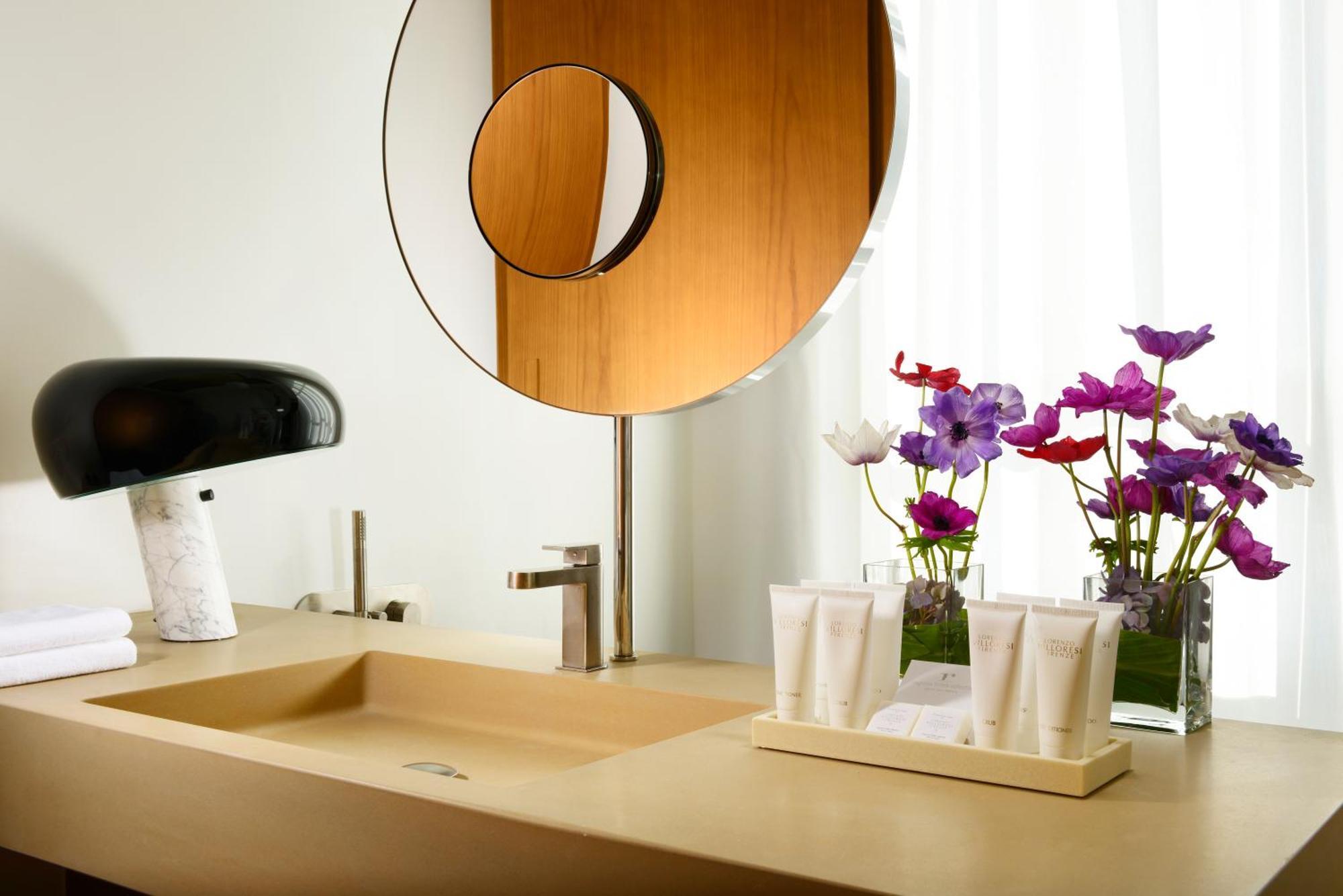 Palazzo Montemartini Rome, A Radisson Collection Hotel ห้อง รูปภาพ Bathroom