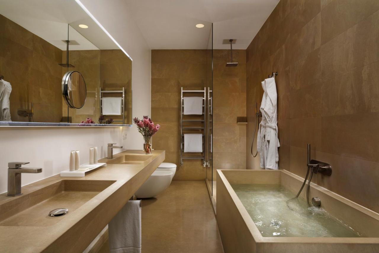 Palazzo Montemartini Rome, A Radisson Collection Hotel ภายนอก รูปภาพ